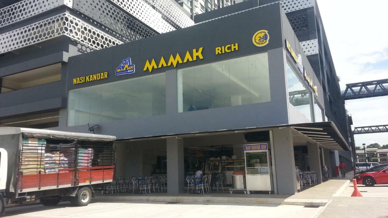 Az Homestay @ Southville City Bangi Eksteriør bilde